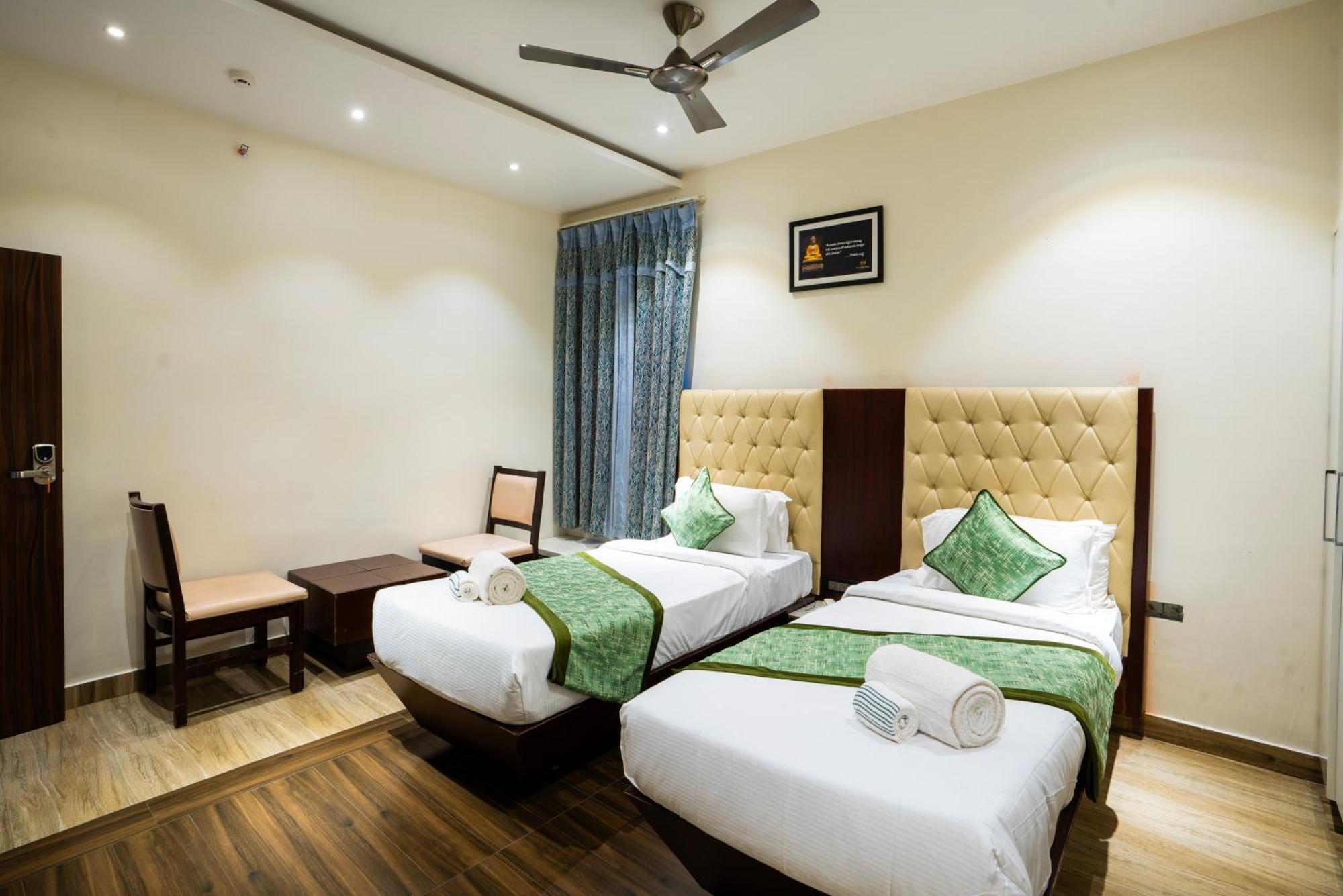 Park Signature Hotels - Royal Benza Vijayawada Exterior photo