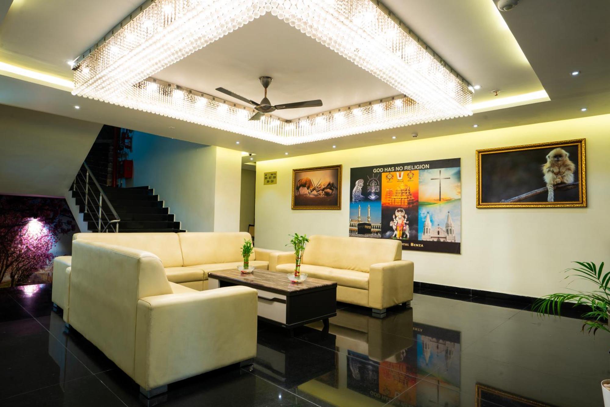 Park Signature Hotels - Royal Benza Vijayawada Exterior photo